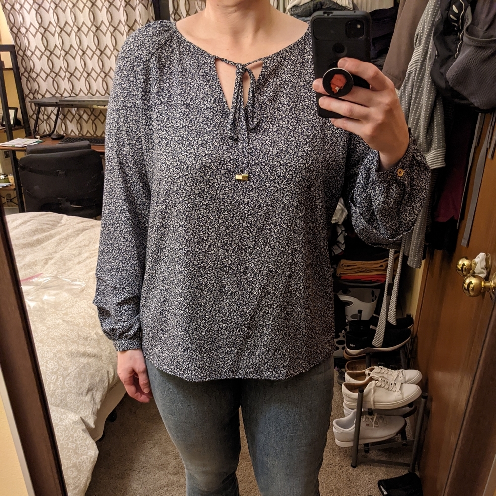 Floral Flowy Top L